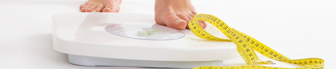 Farmacia Lda. Olimpia Recarte medición del peso y la altura